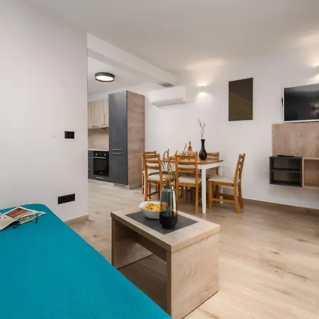 Apartments Grota Poreč Extérieur photo