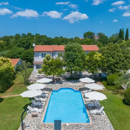 Apartments Grota Poreč Extérieur photo