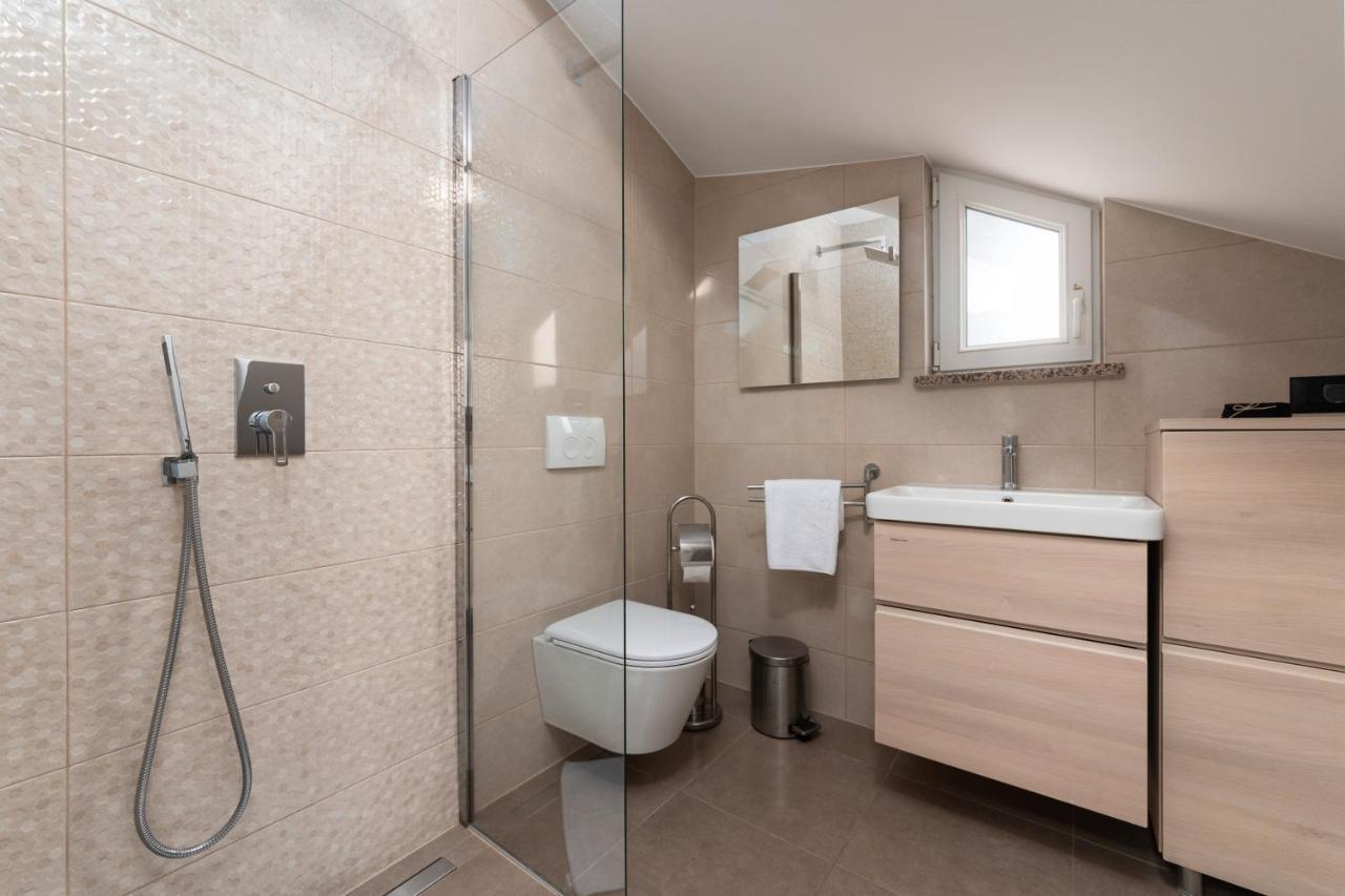 Grota Apartment